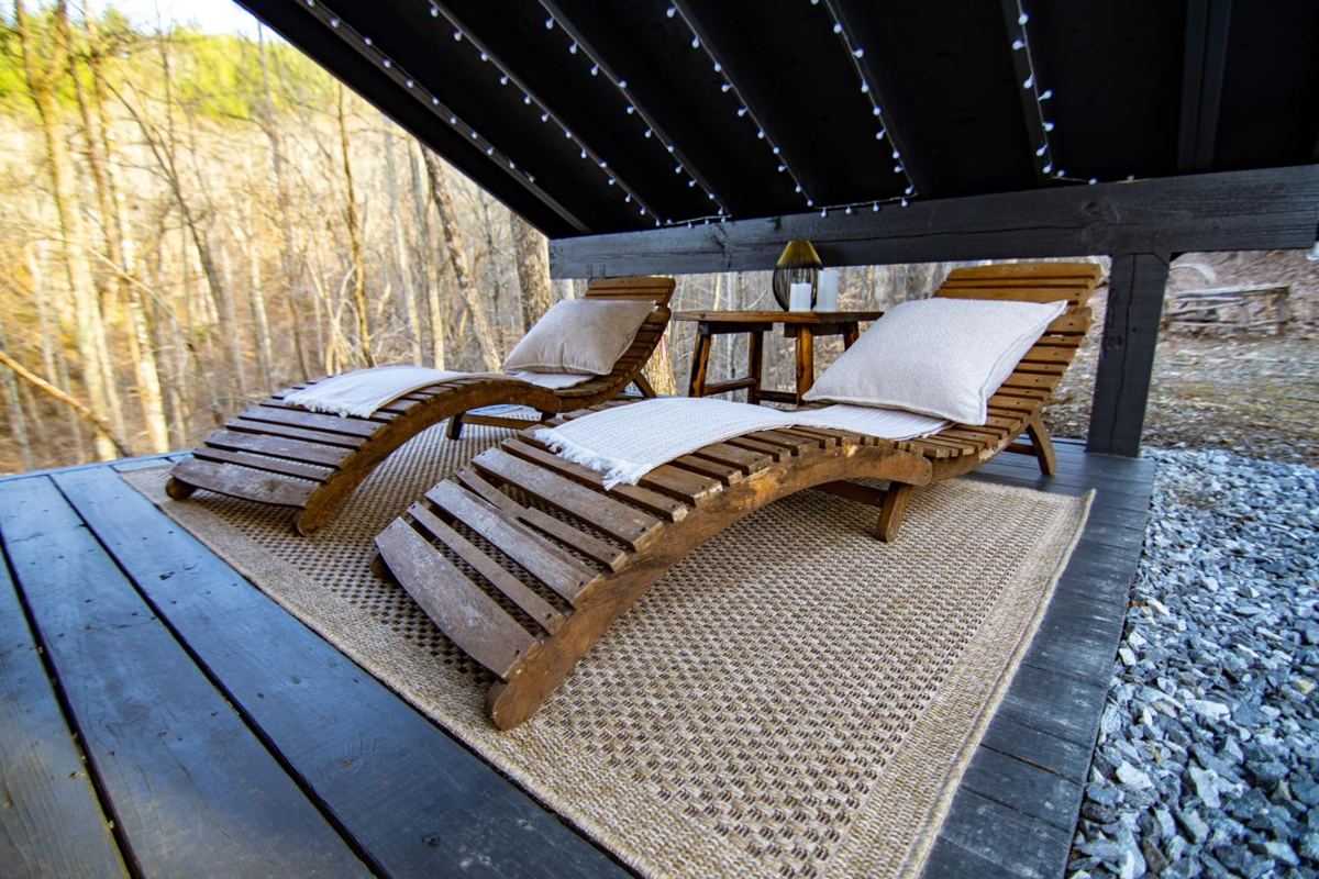 Spa loungers