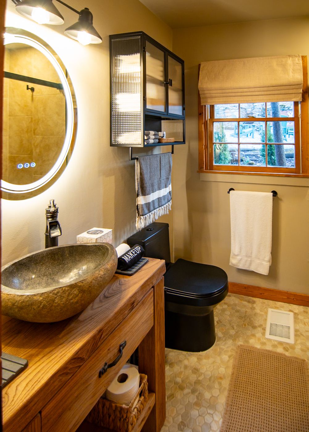 Bathroom 1 4