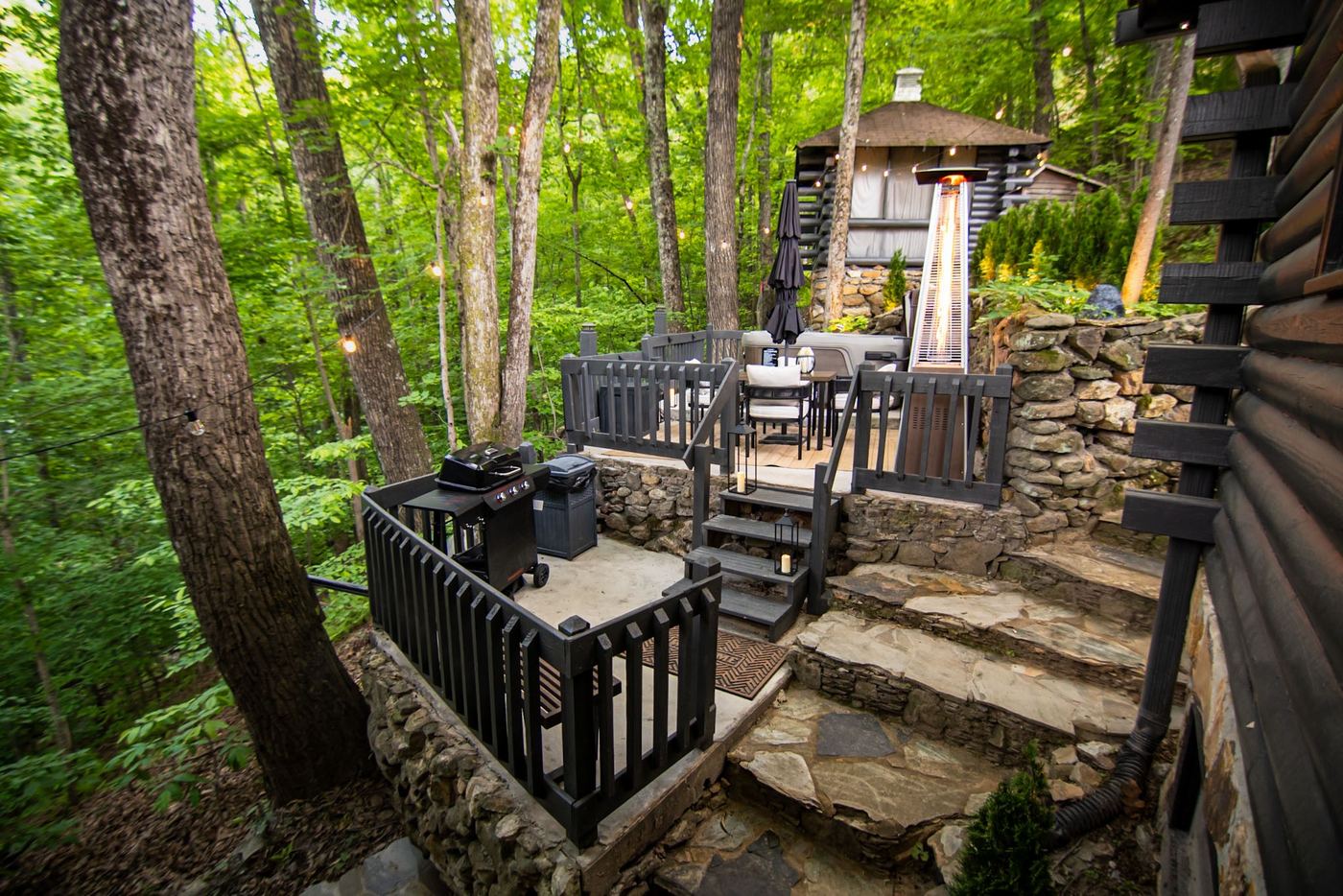 BBQ & outdoor dining 3