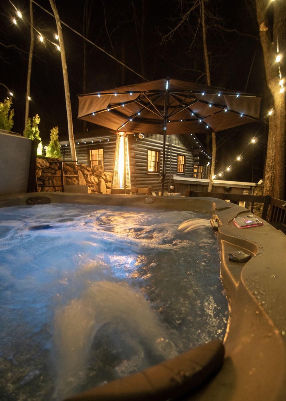 Cliffside terrace & hot tub 4