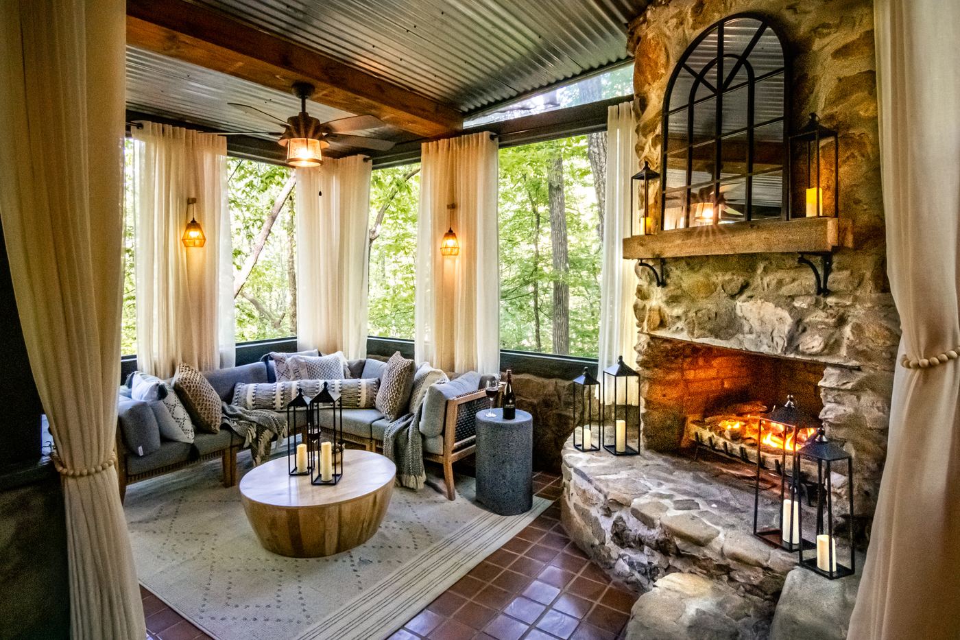 Outdoor fireplace 1